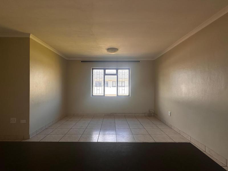 To Let 2 Bedroom Property for Rent in Strand Central Western Cape